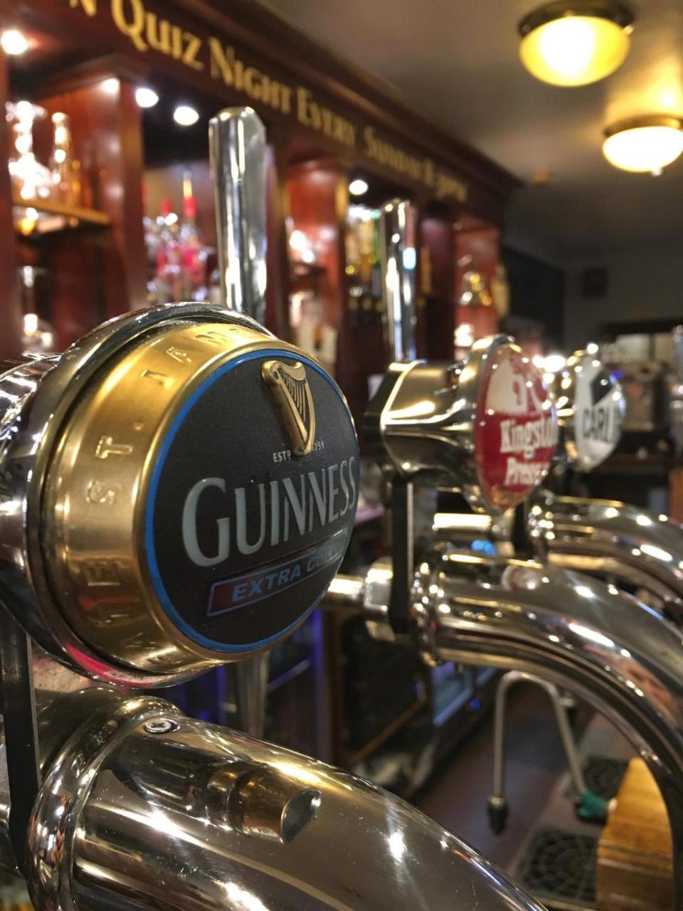 Red Lion Coaching Inn Ellesmere Esterno foto