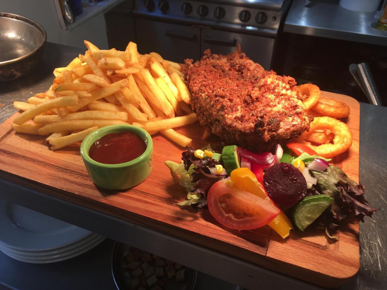 Red Lion Coaching Inn Ellesmere Esterno foto